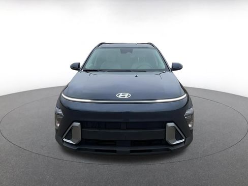 Used 2025 Hyundai Kona SEL image 4