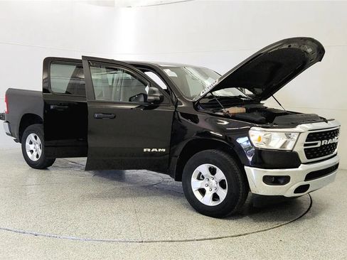 Used 2023 RAM 1500 Big Horn AWD/4WD image 9