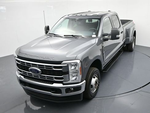 Used 2025 Ford F350 XLT image 17