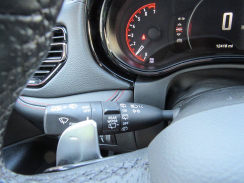 Used 2025 Dodge Durango GT AWD/4WD image 21