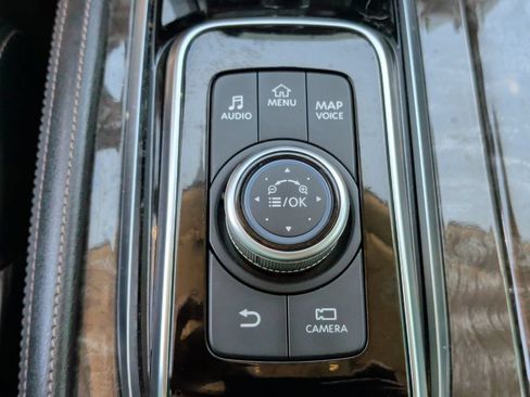 Used 2023 Nissan Armada Platinum w/ Captain's Chairs Package RWD image 31