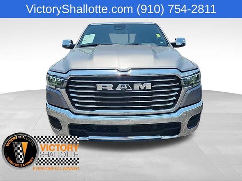 Certified 2025 RAM 1500 Laramie AWD/4WD image 3