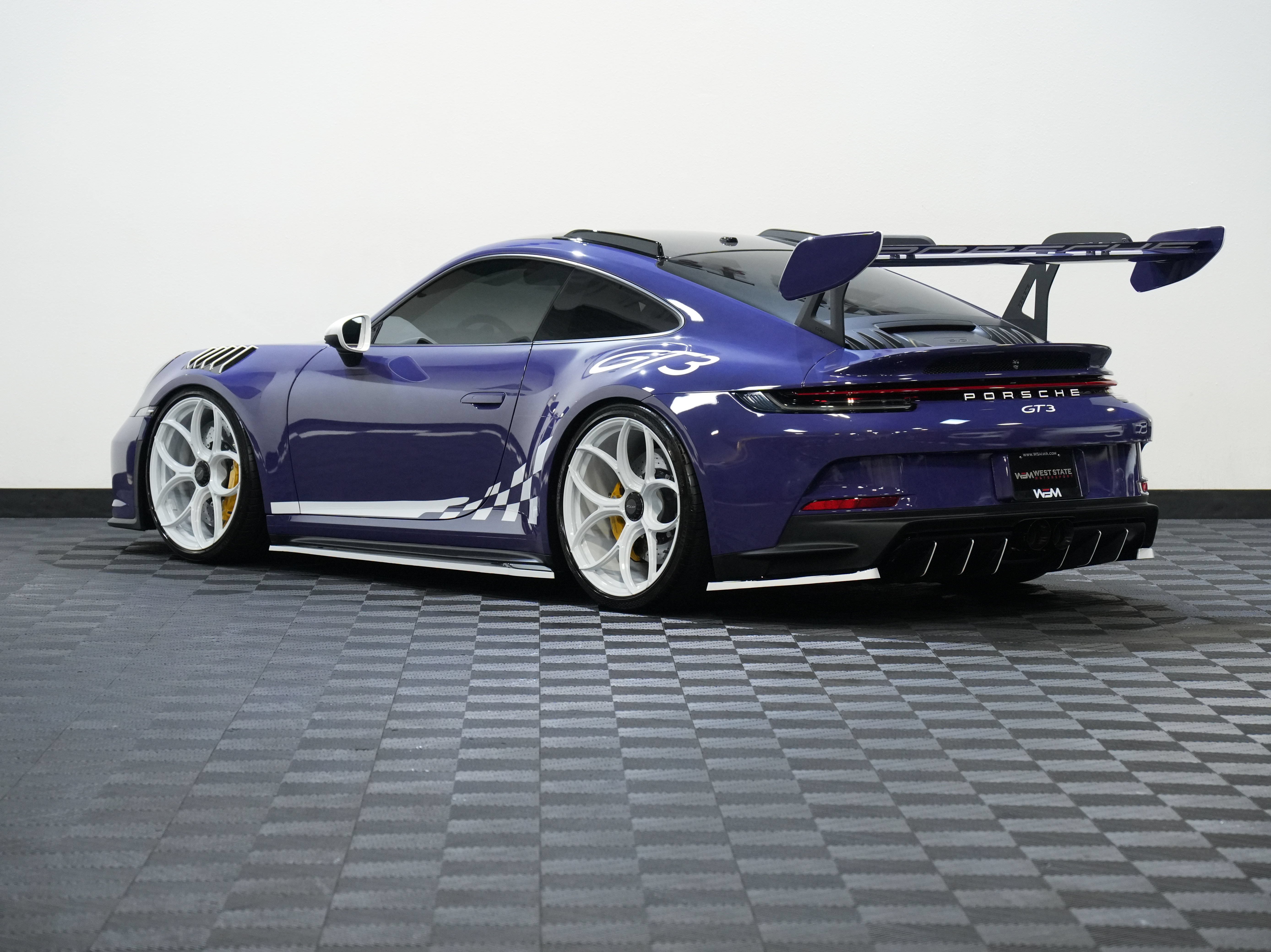 Used 2022 Porsche 911 GT3 RWD image 8