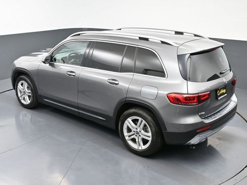 Used 2022 Mercedes-Benz GLB 250 w/ Premium Package Lite image 53