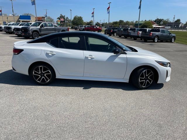 Used 2024 Nissan Sentra SR FWD image 13