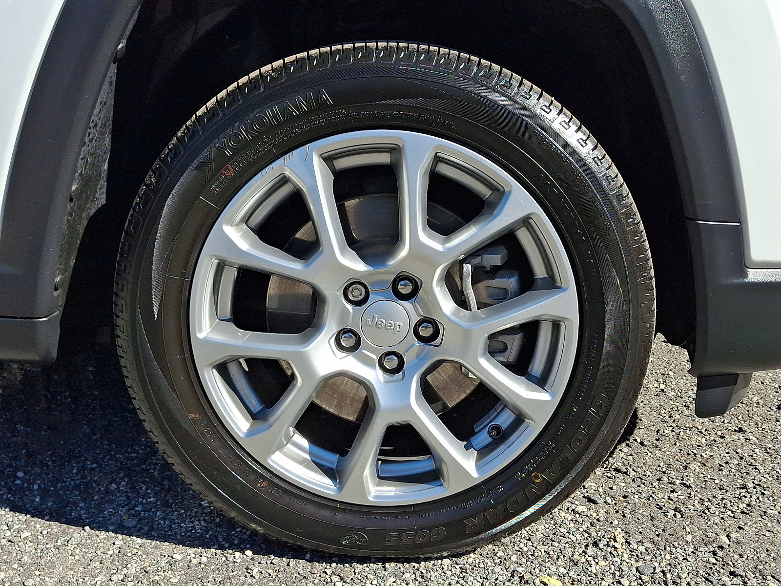 Certified 2024 Jeep Compass Latitude AWD/4WD image 8