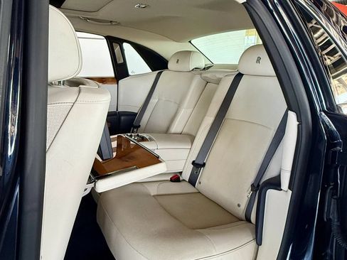 Used 2012 Rolls-Royce Ghost RWD image 22