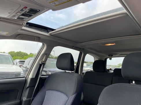 Used 2016 Subaru Forester 2.5i Premium AWD/4WD image 18