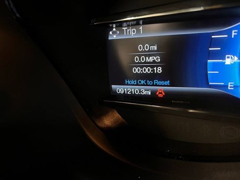 Used 2017 Ford Explorer Limited FWD image 19