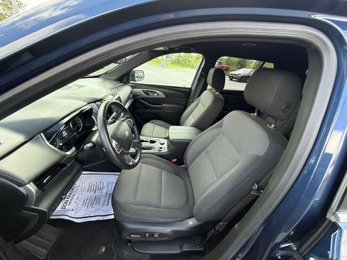 Used 2023 Chevrolet Traverse LT AWD/4WD image 10