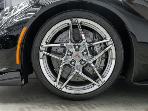 Used 2019 Chevrolet Corvette ZR1 RWD image 9