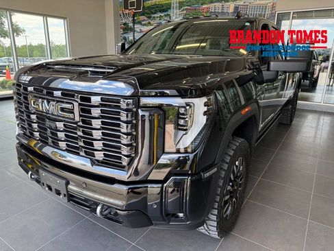 Used 2024 GMC Sierra 3500 Denali Ultimate AWD/4WD image 6