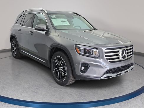 New 2026 Mercedes-Benz GLB 250 image 3
