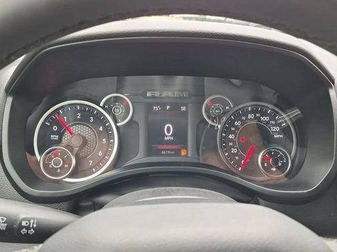 Used 2026 RAM 1500 Big Horn AWD/4WD image 16