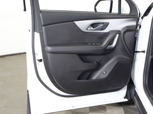 Used 2023 Chevrolet Blazer LT w/ Convenience Package FWD image 23