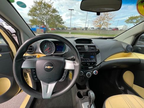 Used 2014 Chevrolet Spark LT image 27