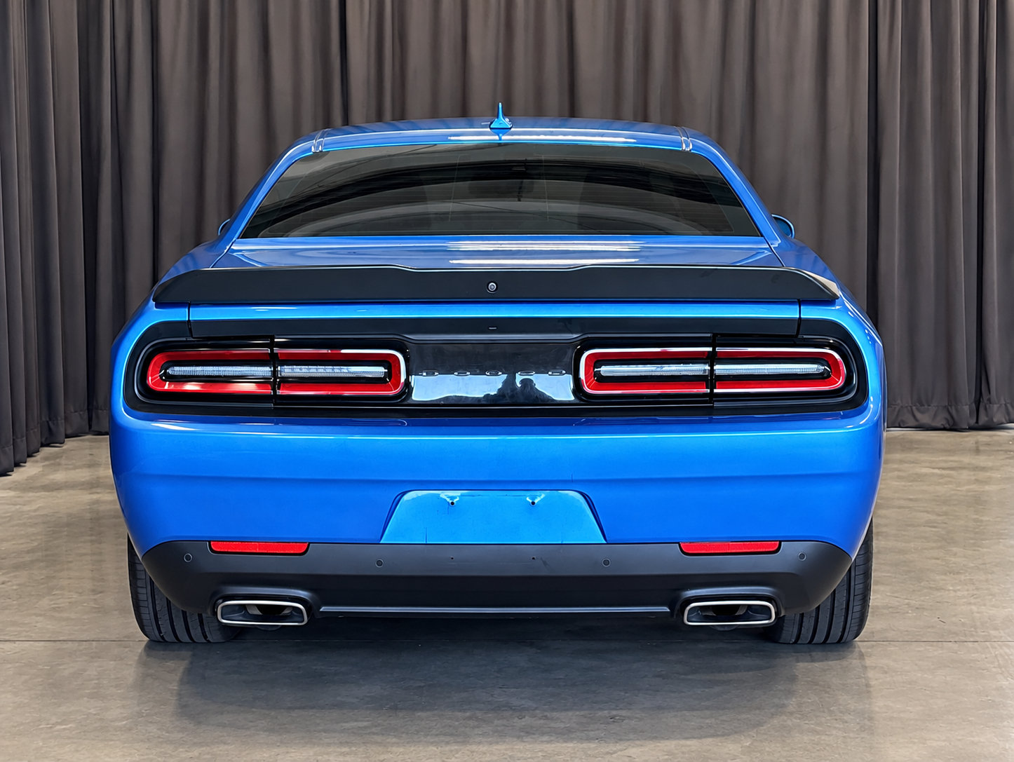 Used 2023 Dodge Challenger SXT w/ Plus Package RWD image 6