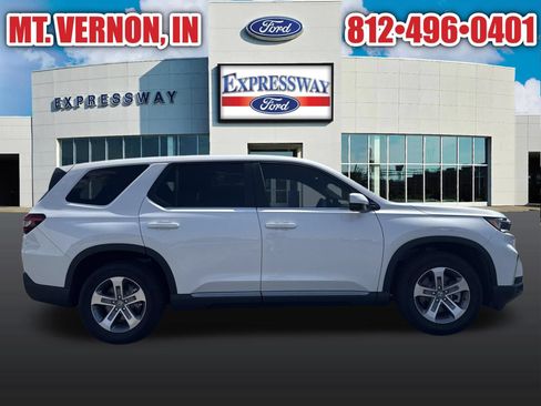 Used 2025 Honda Pilot EX-L image 13
