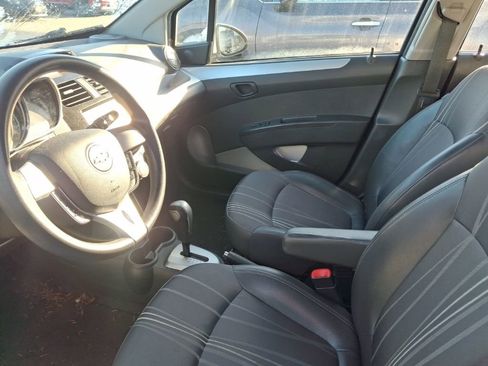 Used 2015 Chevrolet Spark LT image 9