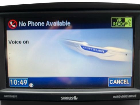 Used 2014 Chrysler Town & Country Touring FWD image 34