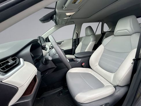 Used 2025 Toyota RAV4 Limited w/ Weather Package FWD image 30