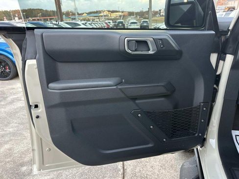 New 2025 Ford Bronco Badlands image 10