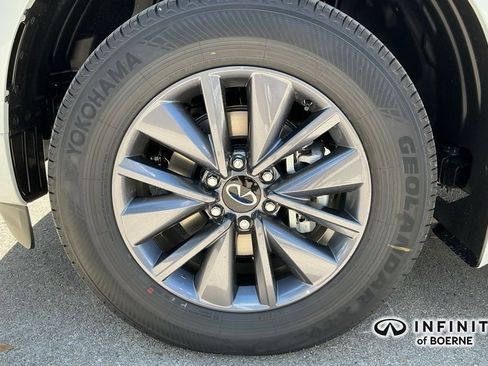 New 2026 INFINITI QX80 Pure AWD/4WD image 8