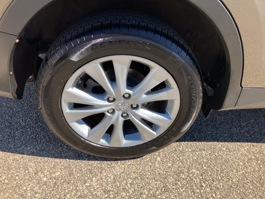 Used 2014 Toyota RAV4 Limited AWD/4WD image 20