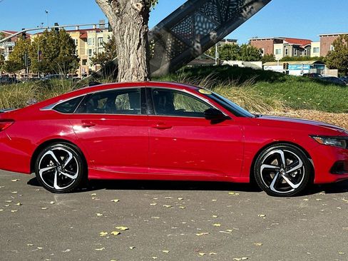 Certified 2022 Honda Accord Sport image 3