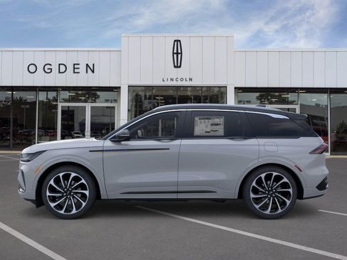 New 2026 Lincoln Nautilus Black Label image 3