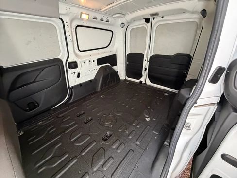Used 2015 RAM ProMaster City Tradesman SLT FWD image 26