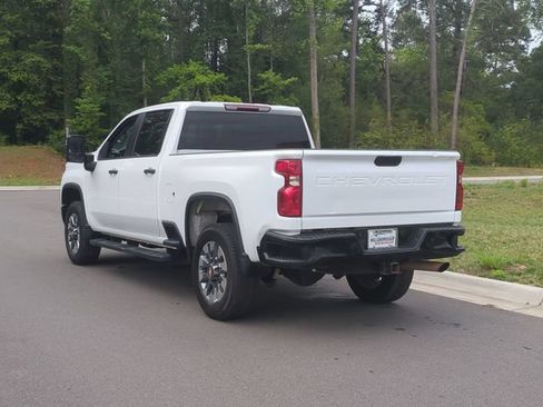 Used 2023 Chevrolet Silverado 2500 Custom w/ Custom Value Package AWD/4WD image 11