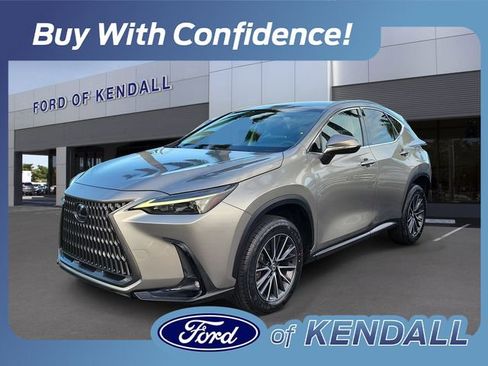 Used 2024 Lexus NX 250 FWD w/ Towing Package (2000 Lbs) image 1