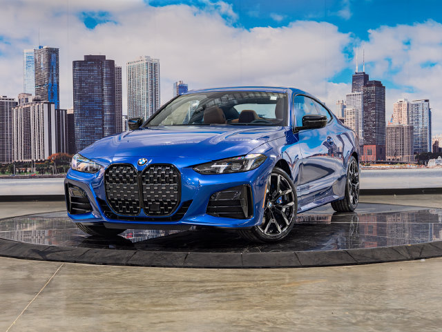 Used 2027 BMW 430i Coupe w/ M Sport Package AWD/4WD image 2