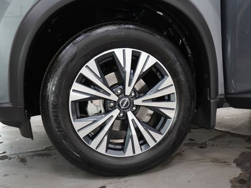 Used 2023 Nissan Rogue SV AWD/4WD image 31