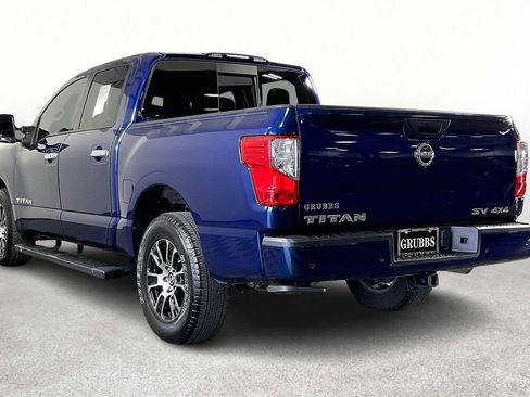 Used 2021 Nissan Titan SV w/ SV Convenience Package image 17