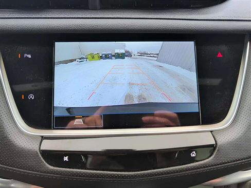 Used 2025 Cadillac XT5 Premium Luxury image 13