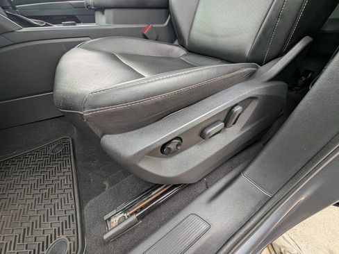 Used 2021 Volkswagen Atlas SE image 16