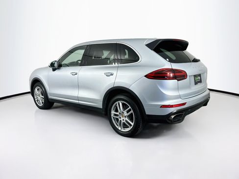 Used 2016 Porsche Cayenne AWD/4WD image 5