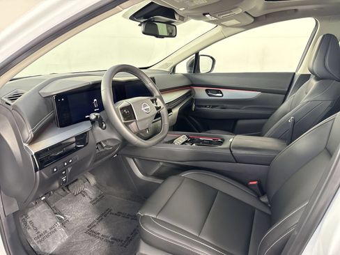 Used 2025 Nissan Murano SL w/ Cargo Package AWD/4WD image 5