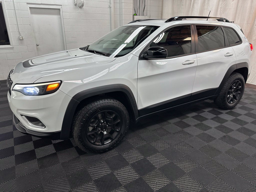 Used 2022 Jeep Cherokee Latitude AWD/4WD image 5