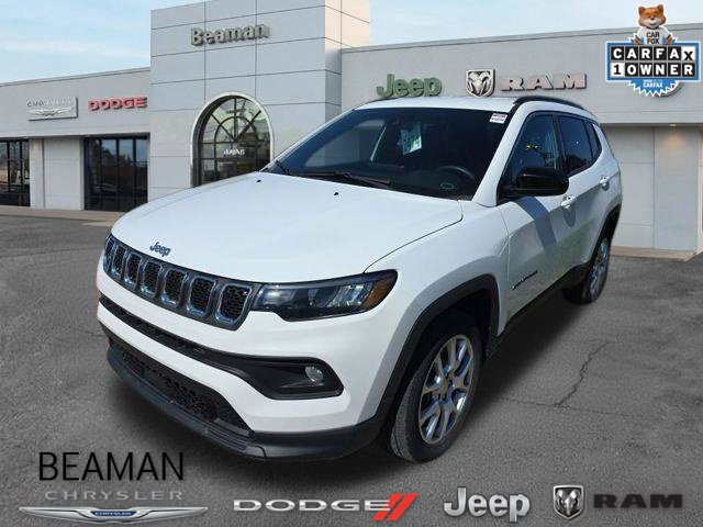 Used 2023 Jeep Compass Latitude AWD/4WD image 1