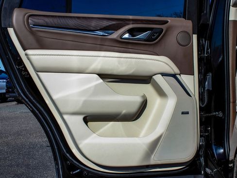 Used 2022 GMC Yukon Denali image 11