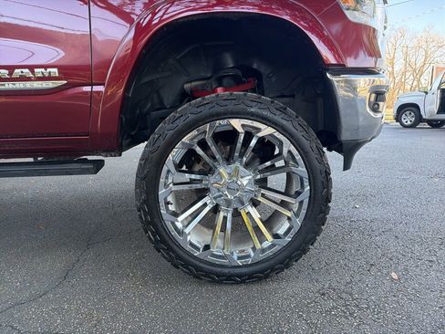 Used 2019 RAM 1500 Laramie image 9