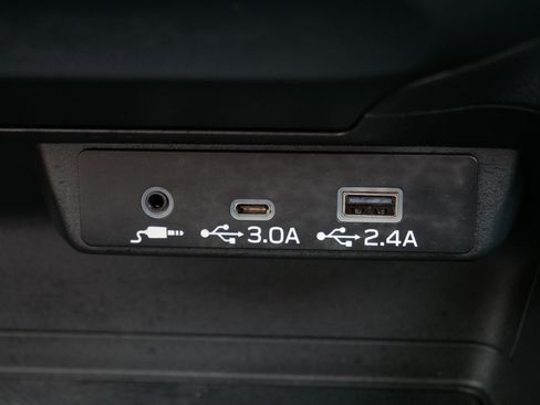 Used 2025 Subaru Impreza 2.0i Sport AWD/4WD image 32