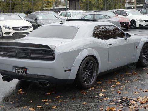 Used 2021 Dodge Challenger R/T Scat Pack image 7