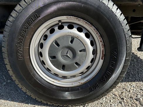 Used 2019 Mercedes-Benz Sprinter 170 image 12