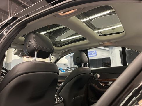 Used 2017 Mercedes-Benz C 300 4MATIC Sedan image 29