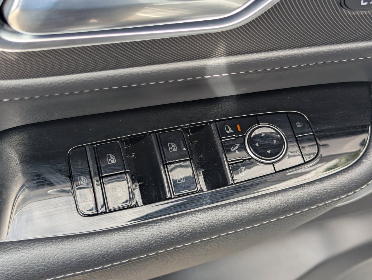 New 2027 INFINITI QX80 Luxe RWD image 14