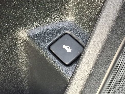 Certified 2017 Honda Civic EX image 29